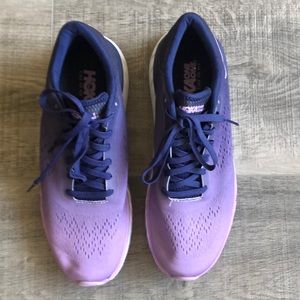 HOKA one one purple Cavu 2 Size 9
